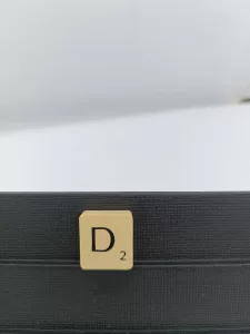 Article D - typo 2 - SCRABBLE CLASSIQUE
