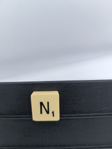 Article N - typo 1 - SCRABBLE