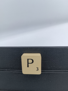 Article P - typo 2 - SCRABBLE CLASSIQUE