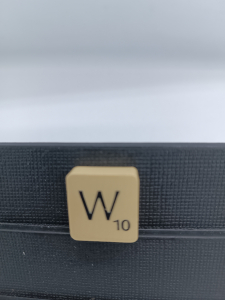 Article W - typo 2 - SCRABBLE CLASSIQUE