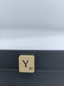 Article Y - typo 2 - SCRABBLE CLASSIQUE