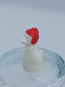 Article Poule coiffe Casque Rouge - PANIC O POULAILLER