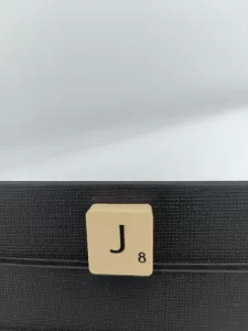 Article J - typo 2 - SCRABBLE CLASSIQUE